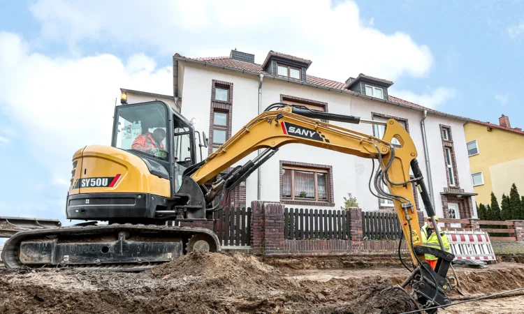 Escavatore Sany SY50U - Heavy Equipment