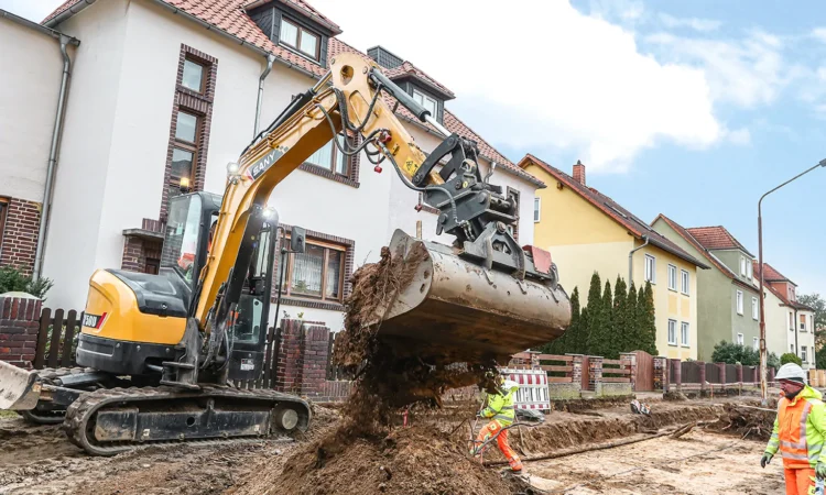 Escavatore Sany SY50U - Heavy Equipment