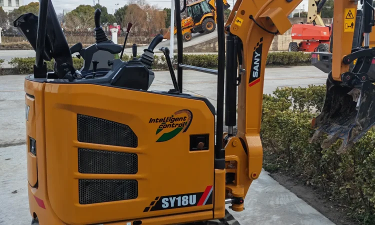 Escavatore Sany SY18U - Heavy Equipment