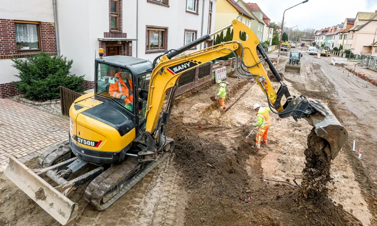 Escavatore Sany SY50U - Heavy Equipment