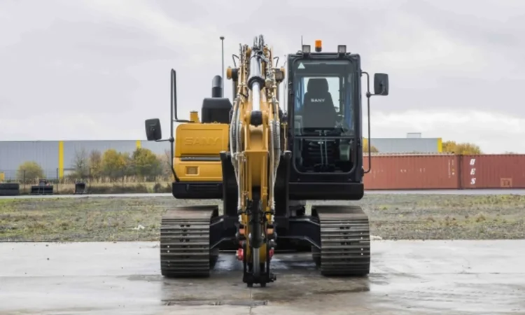Escavatore Sany SY135C - Heavy Equipment