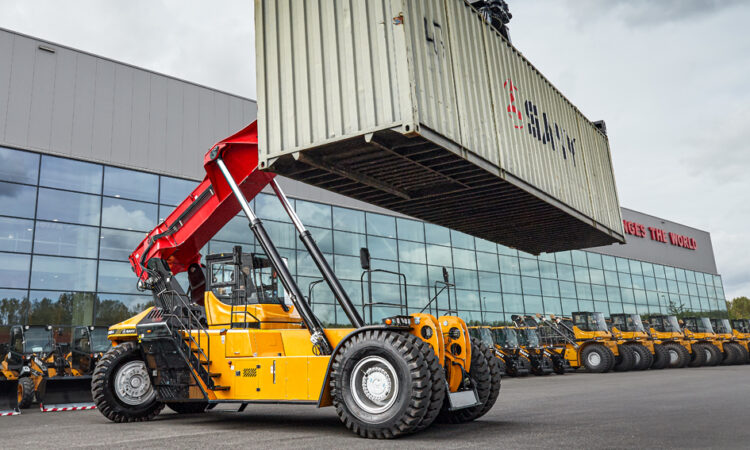 Reach Stacker Sany SRSC4535G5 - Heavy Equipment