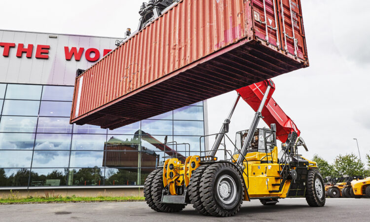 Reach Stacker Sany SRSC4535G5 - Heavy Equipment