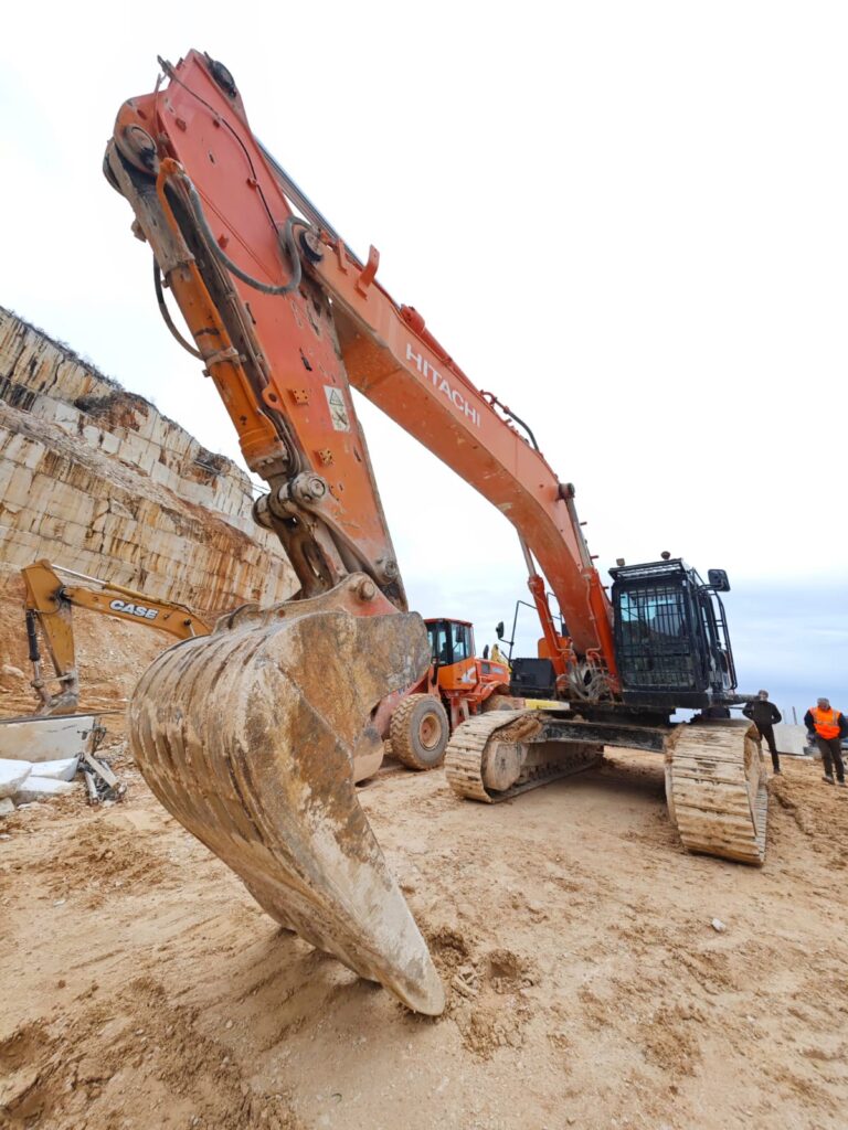 hitachi Z470